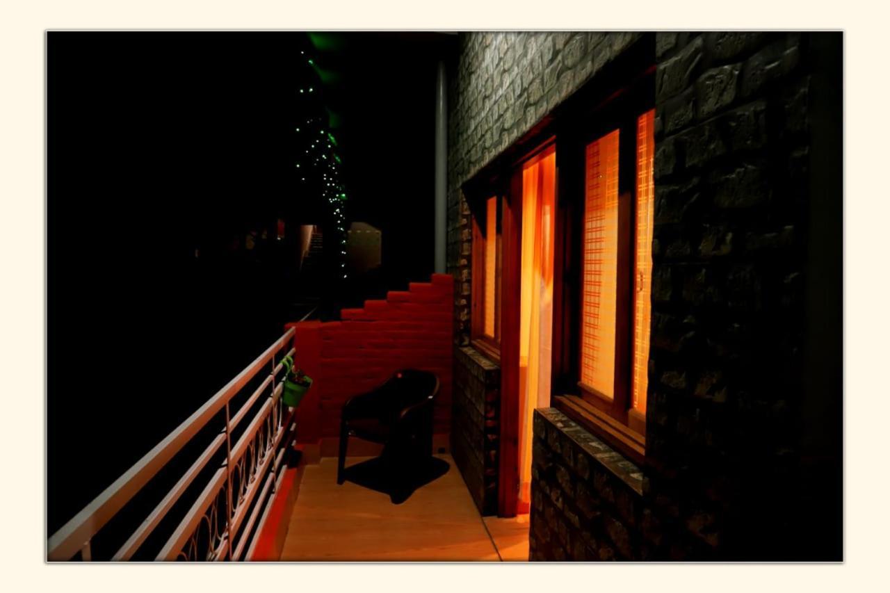 Отель The Ranikhet Continental Экстерьер фото