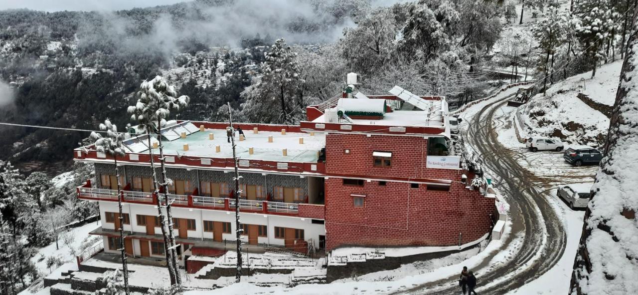 Отель The Ranikhet Continental Экстерьер фото