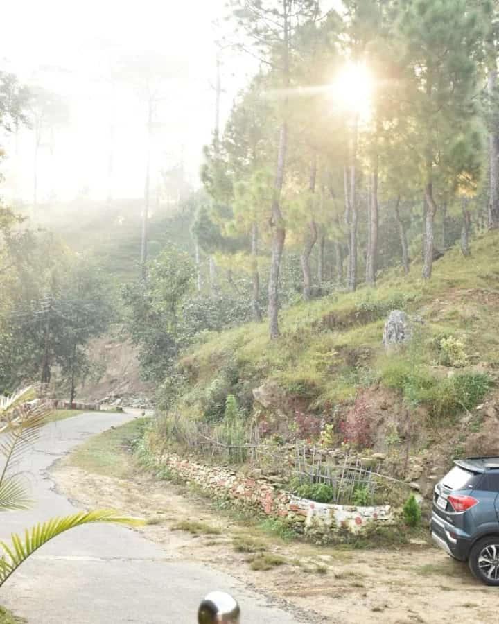 Отель The Ranikhet Continental Экстерьер фото