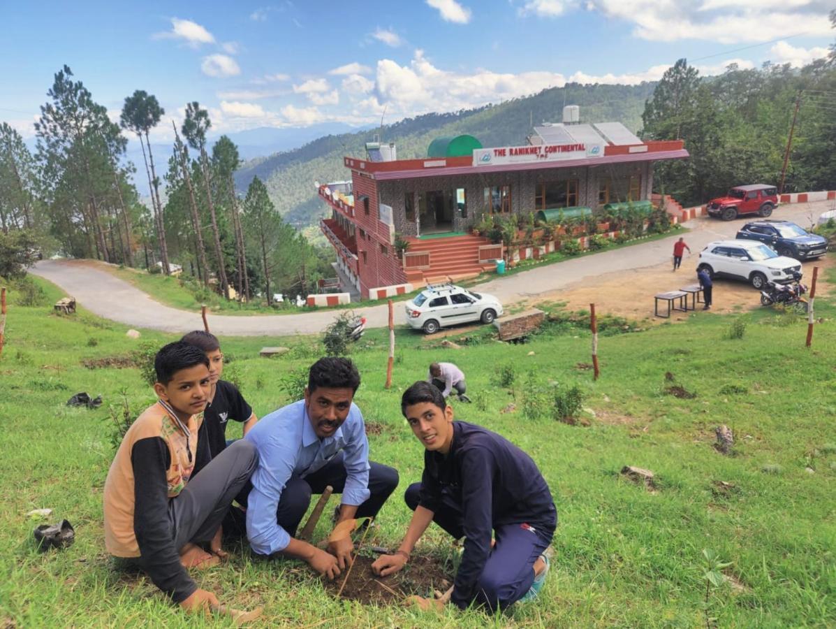 Отель The Ranikhet Continental Экстерьер фото